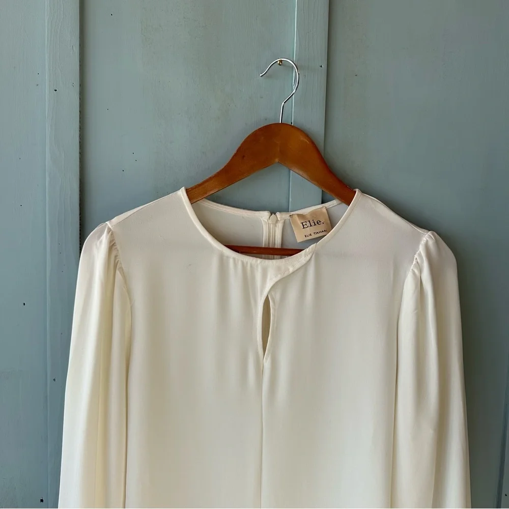 Elie Tahari Cream Keyhole Blouse - Picture 3 of 7
